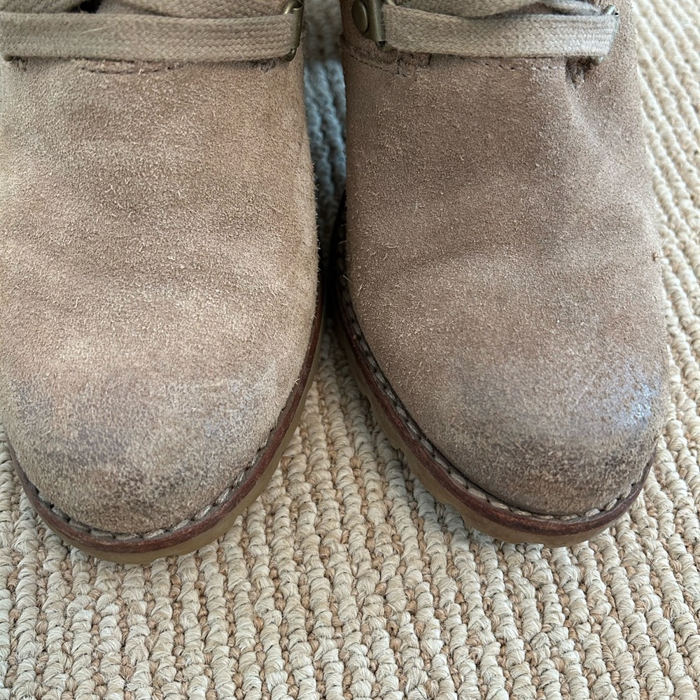 UGG Australia Calynda Brown High Heel Booties - Picture 5 of 9